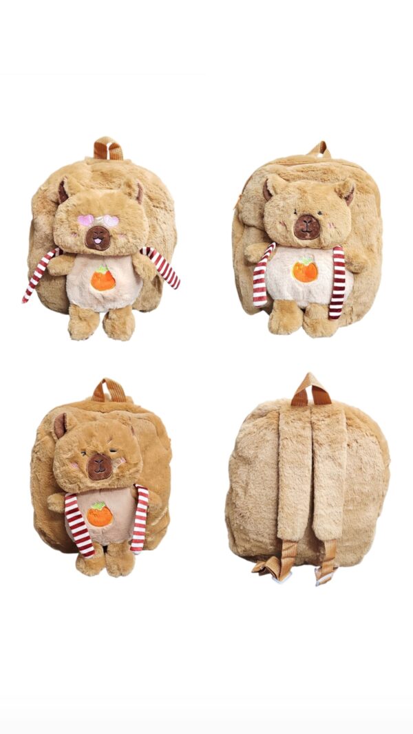 Mochila  Capibara c/ Peluche